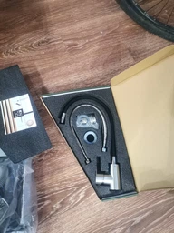 Мойка кухонная Lidz 50x50 см в комплекте с сушилкой, дозатором и гибким смесителем Lidz Vida нержавейка черная фото от покупателей 8