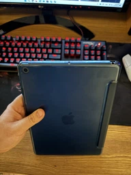Чехол обложка BBM1 Leather для iPad 10.2" 2019/2020/2021 Чёрный фото от покупателей 3