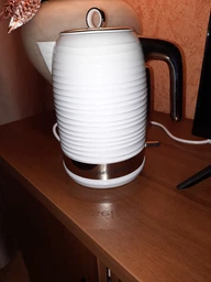 Електрочайник Russell Hobbs 24363-70 фото від покупців 7
