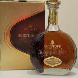 Коньяк Шустов Золотой Дюк 35 0.7 л 40% в подарочной упаковке (4820000947756) фото от покупателей 14