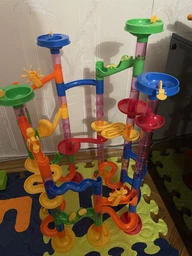 Детский конструктор - лабиринт Marble Run для мальчиков и девочек из труб с шариками 105 деталей (NO.678-7) фото от покупателей 2