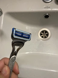 Змінні картриджі для гоління (леза касети) чоловічі Gillette SkinGuard Sensitive без пакування 4 шт