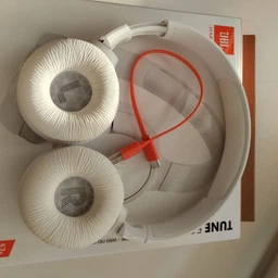 Наушники JBL Tune 520BT Purple (JBLT520BTPUREU) фото от покупателей 6