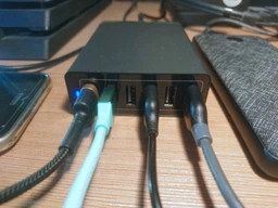 Мережевий зарядний пристрій Anker PowerPort 60W 6xUSB V3 Black (A2123L12) фото від покупців 3