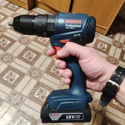 Акумуляторний ударний дриль-шурупокрут Bosch Professional GSB 185-LI з 2 акб GBA 18V 2.0Ah, з/п GAL 18V-20 у кейсі (06019K3100) фото від покупців 8