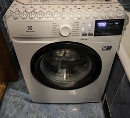 Стиральная машина узкая ELECTROLUX EW6S427BUI фото от покупателей 7