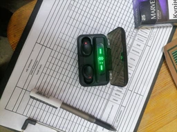 Бездротові сенсорні навушники із вбудованим Power Bank у кейсі зарядки TWS F9-5 Чорний фото від покупців 4