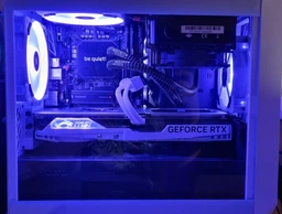 Видеокарта MSI GeForce RTX4070 12Gb GAMING X SLIM WHITE (RTX 4070 GAMING X SLIM WHITE 12G) фото от покупателей 1
