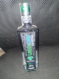 Водка Green Day Crystal 0.5 л 40% (4820024228770_4823122200327)