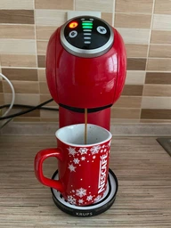 Кофеварка капсульная Krups Dolce Gusto Genio S Plus KP340B10