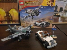 Конструктор LEGO Indiana Jones Переслідування на винищувачі 387 деталей (77012)