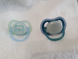Пустышки Philips AVENT Ultra Air Ночная 6-18 месяцев 2 шт (SCF376/28) фото от покупателей 2