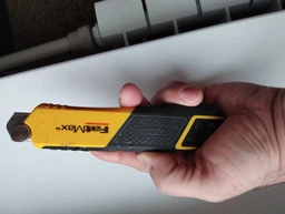 Нож Stanley FatMax Cartridge кассетный с выдвижным сегментным лезвием 18 мм 180 мм (0-10-481) фото от покупателей 2