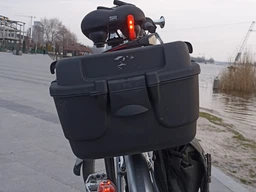 Контейнер на багажник Bike Box 42x31x22 см, черный (A-SP-0108) фото от покупателей 1