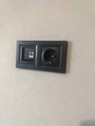 Двомісна рамка Schneider Electric Asfora горизонтальна антрацит EPH5800271 фото від покупців 1