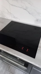 Варильна поверхня індукційна Electrolux EIB60420CK фото від покупців 6