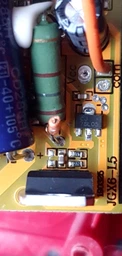 Полевой транзистор с затвором IRF640N