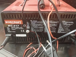 Зарядное устройство для автомобильных аккумуляторов Worcraft BC-217, 3,5А, зарядное устройство