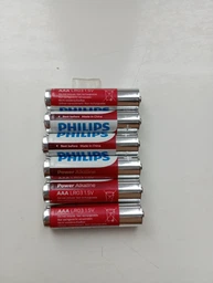 Батарейка PHILIPS LR03 AAA Alkaline Power * 4 (LR03P4B/10) фото від покупців 1