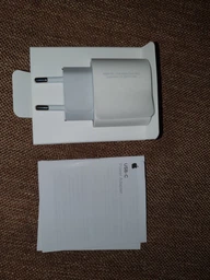 Сетевое зарядное устройство Apple 20W USB-C Power Adapter White (MHJE3ZM/A) фото от покупателей 4