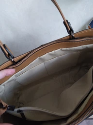 Сумка жіноча шкіряна тоут середня Regina Notte Tote 1651 Пудра фото від покупців 6