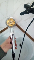Душевая насадка, вращающаяся на 360 градусов, турболейка с уникальным рисунком воды. фото от покупателей 14