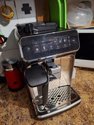Кофемашина PHILIPS Series 3300 EP3347/90