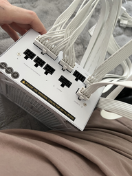 Блок питания Gigabyte GOLD 850W ATX 3.0 (GP-UD850GM PG5W) фото от покупателей 5