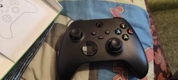 Геймпад Microsoft Xbox Series X | S Wireless Controller Pulse Red (QAU-00012) фото від покупців 1