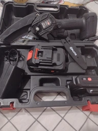 Акумуляторна пила ланцюгова електрична Chain SAW 6 дюймів, міні пила для обрізання дерев та розпилу дров 2 АКБ синій фото від покупців 10