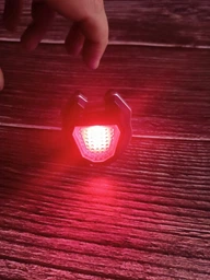 Портативний Акумуляторний LED ліхтарик брелок мультитул W5144 7 режимів прикурювач шнур магніт свисток з червоним світлом для кемпінгу та риболовлі фото від покупців 6