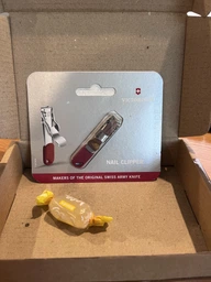 Манікюрні щипці/кусачки для нігтів Victorinox Nail Clipper 8.2050.B1