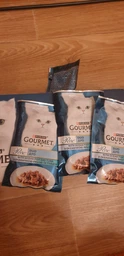 Влажный корм для кошек Purina Gourmet Perle мини-филе с курицей в соусе 26х85 г фото от покупателей 11