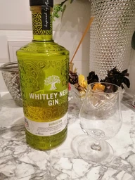 Джин Whitley Neill Quince 0.7 л 43% (5011166054795)