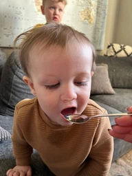Дитяча рідка Омега-3 LYSI Children’s Cod Liver Oil, 240 мл на основі олії печінки тріски - Лимон-манго фото від покупців 14