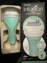 Бритва Wilkinson Sword Intuition Sensitive Blades 1+1 шт + 3 змінні картриджі (4027800416004) фото від покупців 1