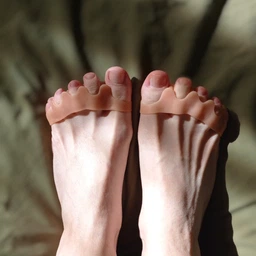Силіконовий міжпальцевий коректор роздільник пальців Hallux Valgus Beige фото от покупателей 2