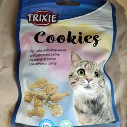 Ласощі для кішок Trixie 42743 Cookies з лососем та м'ятою 50г (TX-42743) 4011905427430