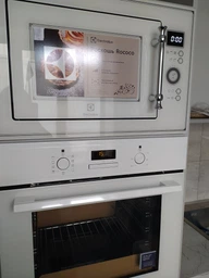 Микроволновая печь встраиваемая Electrolux - EMT 25203 OC фото от покупателей 6