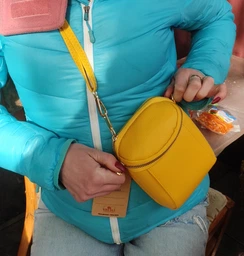 Модна вертикальна сумка Vintage для жінок із м'якої натуральної шкіри зеленого кольору (bg223fash41) фото від покупців 1