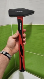 Молоток 800 г ручка з фібергласу INTERTOOL HT-0208 фото від покупців 4