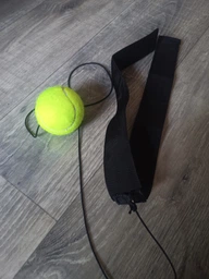 Тренажер для бокса (файтбол), мяч для реакции на резинке, fightball, мяч теннисный (красный) фото от покупателей 15