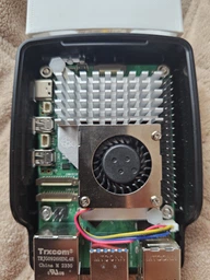 Официальный куллер для Raspberry Pi 5