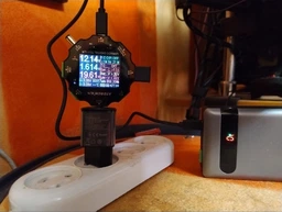 Зарядний пристрій RZTK Charger PD 20W Type-C Black фото від покупців 7