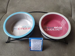 Миски керамические на подставке Trixie «Eat on Feet» 2 x 300 мл / 12 см (разноцветные) фото от покупателей 2