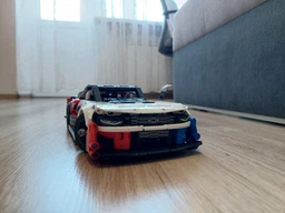 Конструктор LEGO Technic NASCAR Next Gen Шевроле Camaro ZL1 672 деталі (42153) фото від покупців 1