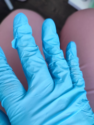 Одноразовые перчатки нитриловые без пудры Dr. White Innovation 100 шт S Голубые (2739036) (4820176661289) фото от покупателей 1