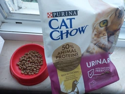 Сухой корм для взрослых кошек Purina Cat Chow Urinary для поддержания здоровья мочевыводящей системы, с курицей 1.5 кг (5997204514387) фото от покупателей 6