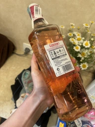 Алкогольный напиток на основе джина Gordon's Premium Pink 0.7 л 37.5% (5000289929417) фото от покупателей 2