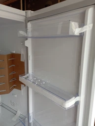Холодильник Beko RCNA305K20W